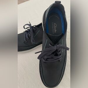 Clarks Black Lace-Up Oxfords with Blue Insole